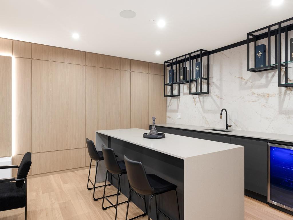 Listing Image for R3072874