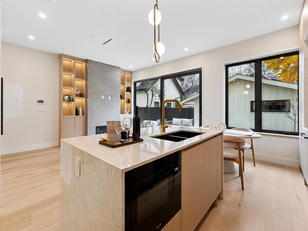 Listing Image for R3072922