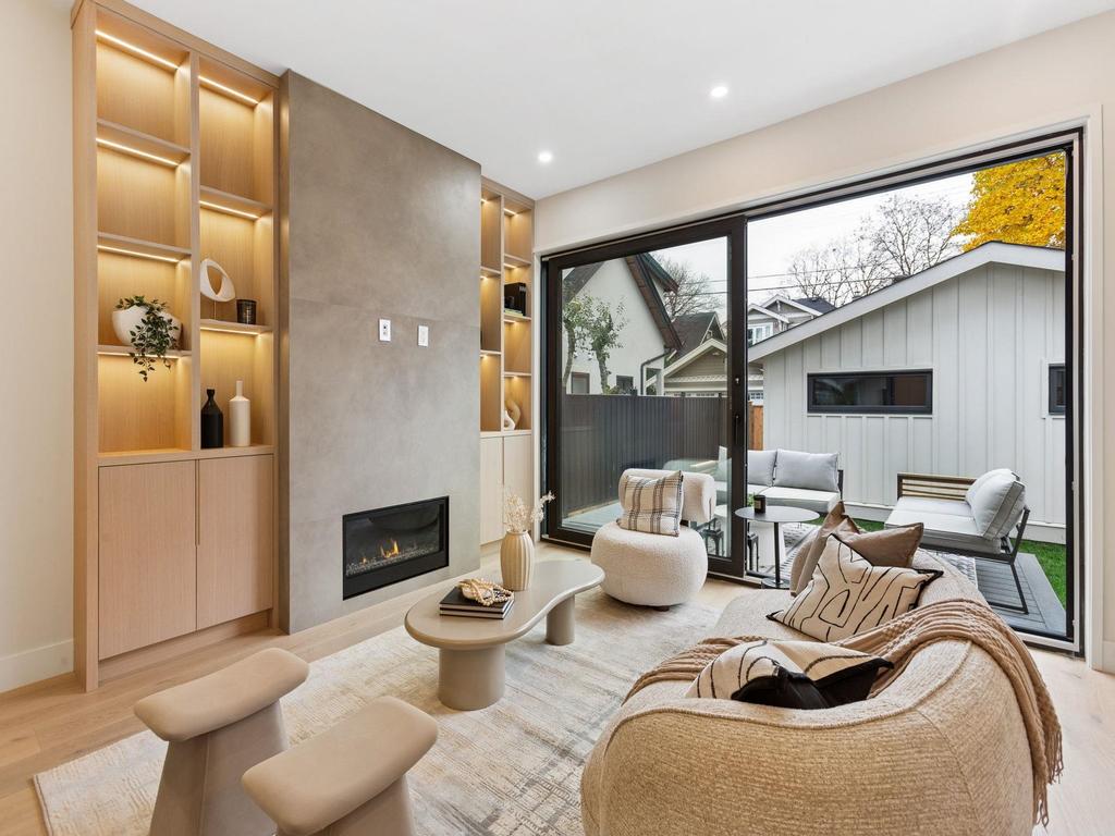 Listing Image for R3072922