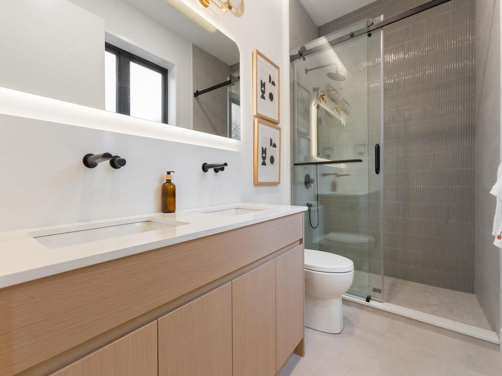 Listing Image for R3072922