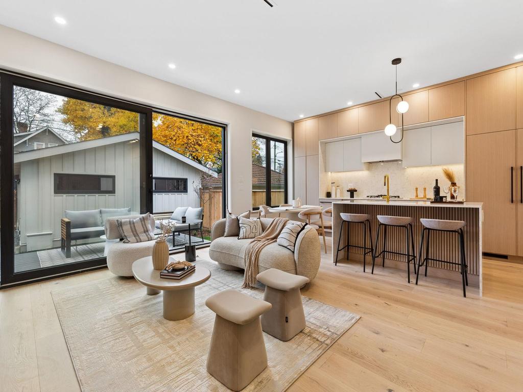 Listing Image for R3072922