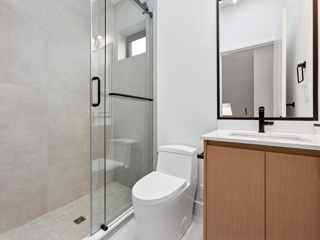 Listing Image for R3072922