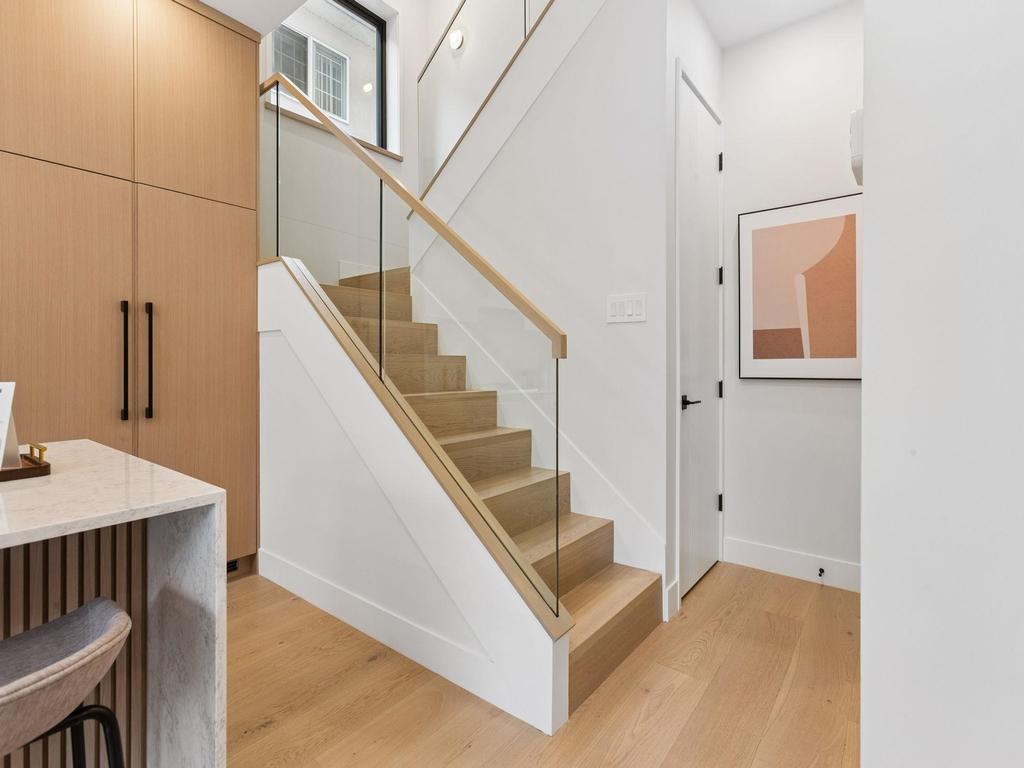 Listing Image for R3072922