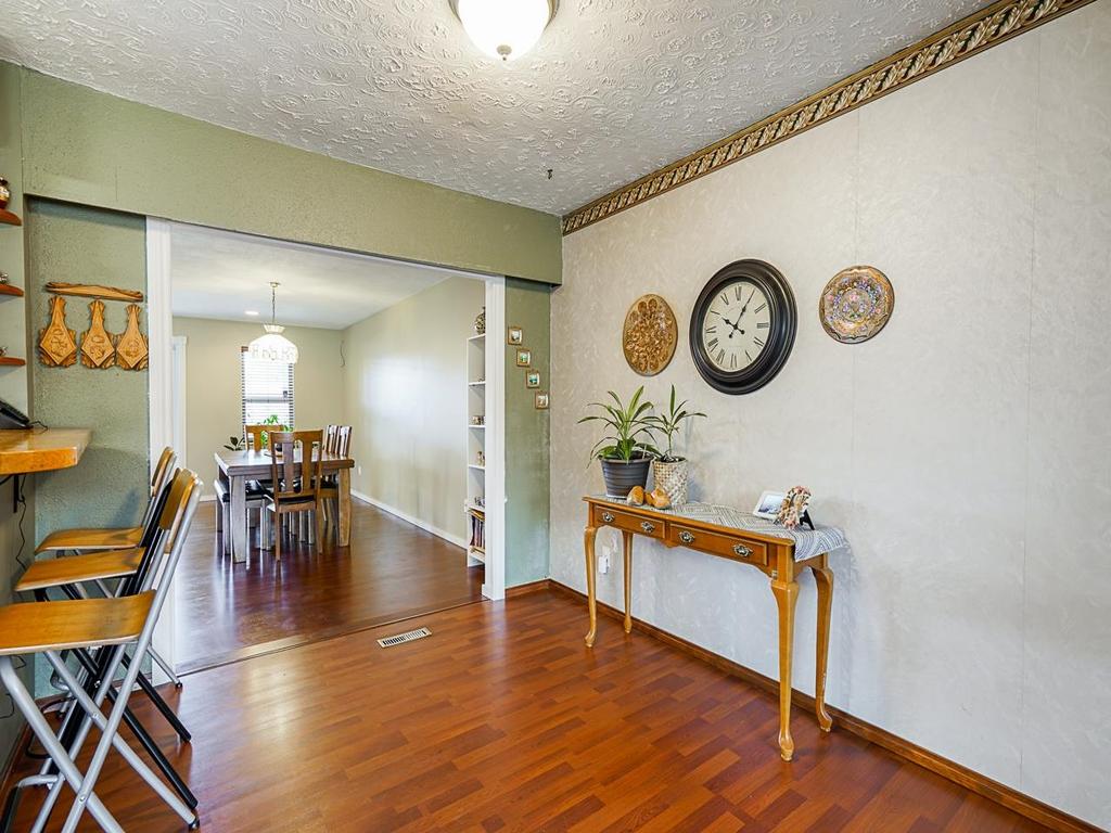 Listing Image for R3072942