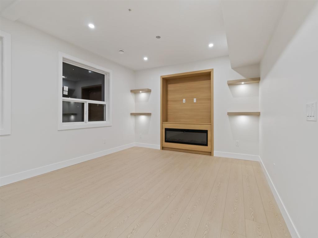 Listing Image for R3072951