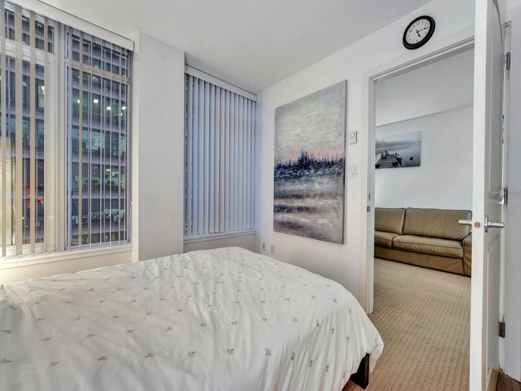 Listing Image for R3072978