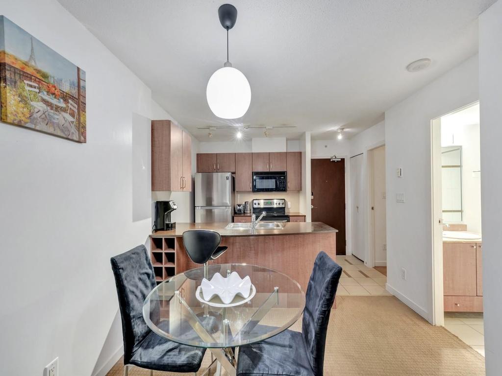 Listing Image for R3072978