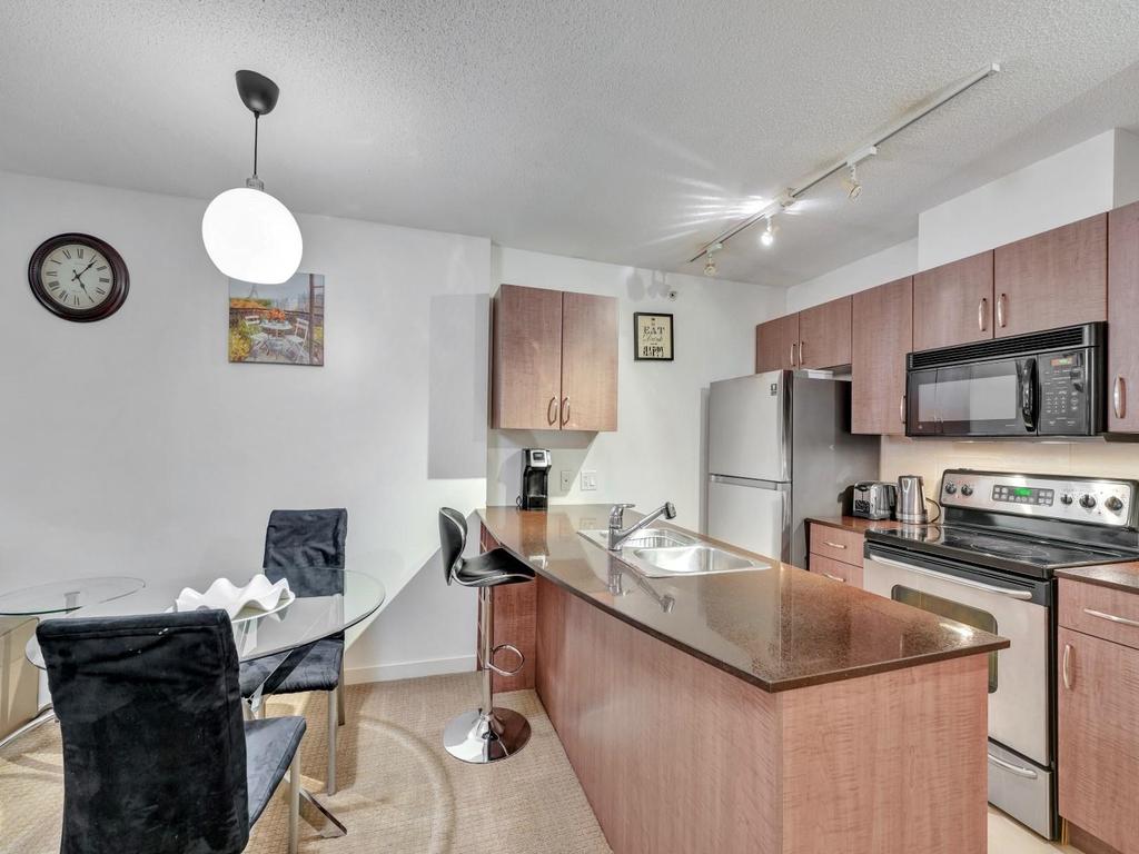 Listing Image for R3072978