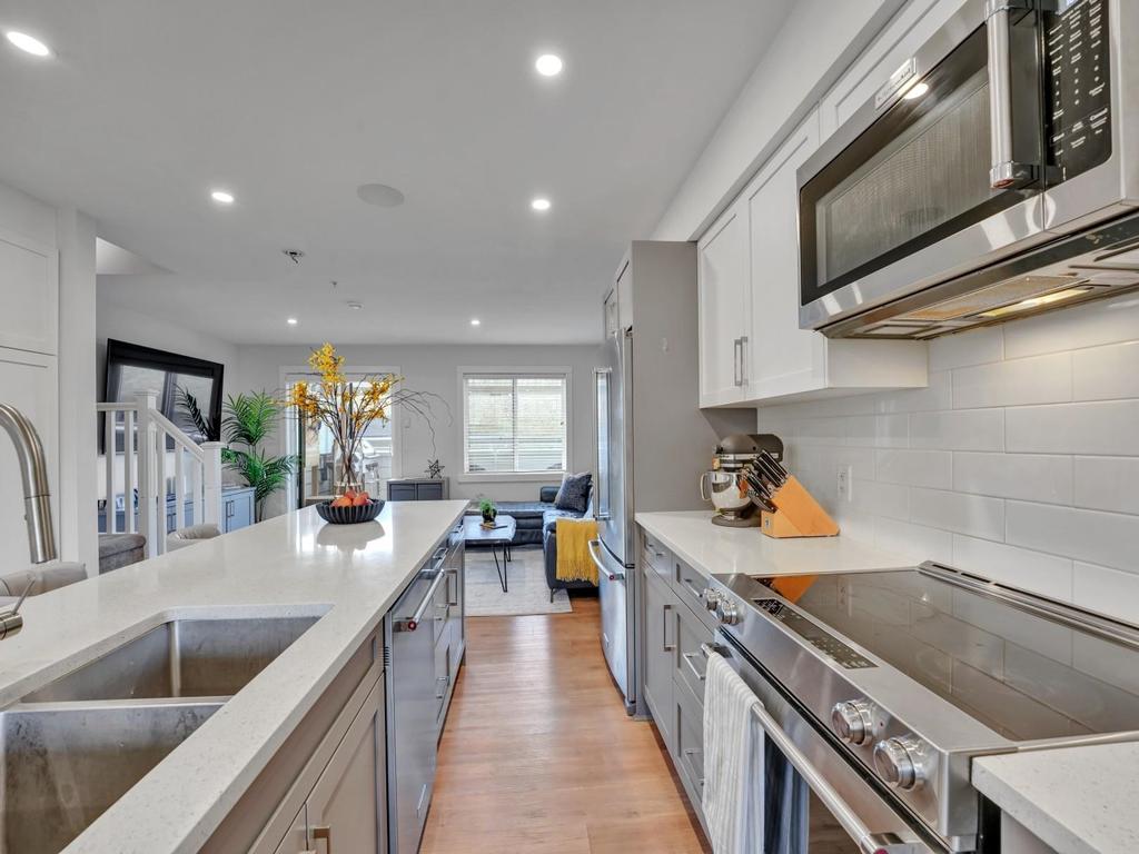 Listing Image for R3072997