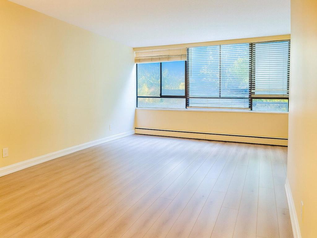 Listing Image for R3073027