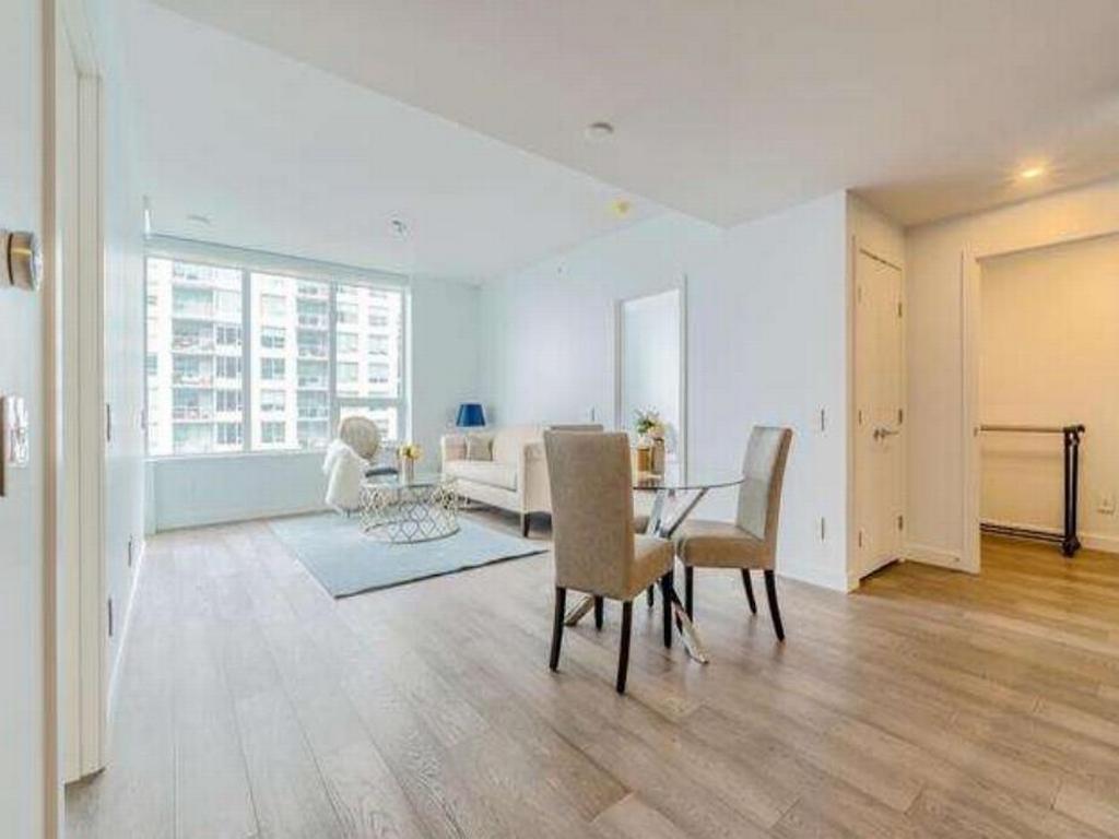 Listing Image for R3073196