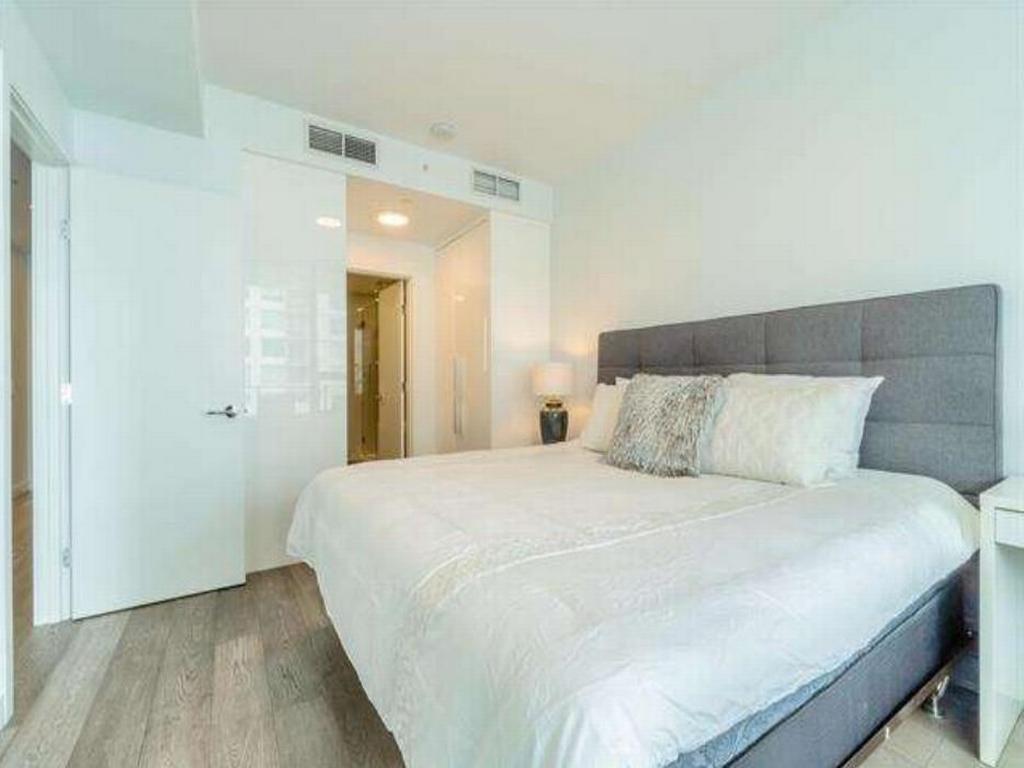 Listing Image for R3073196