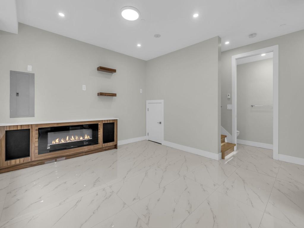 Listing Image for R3073234