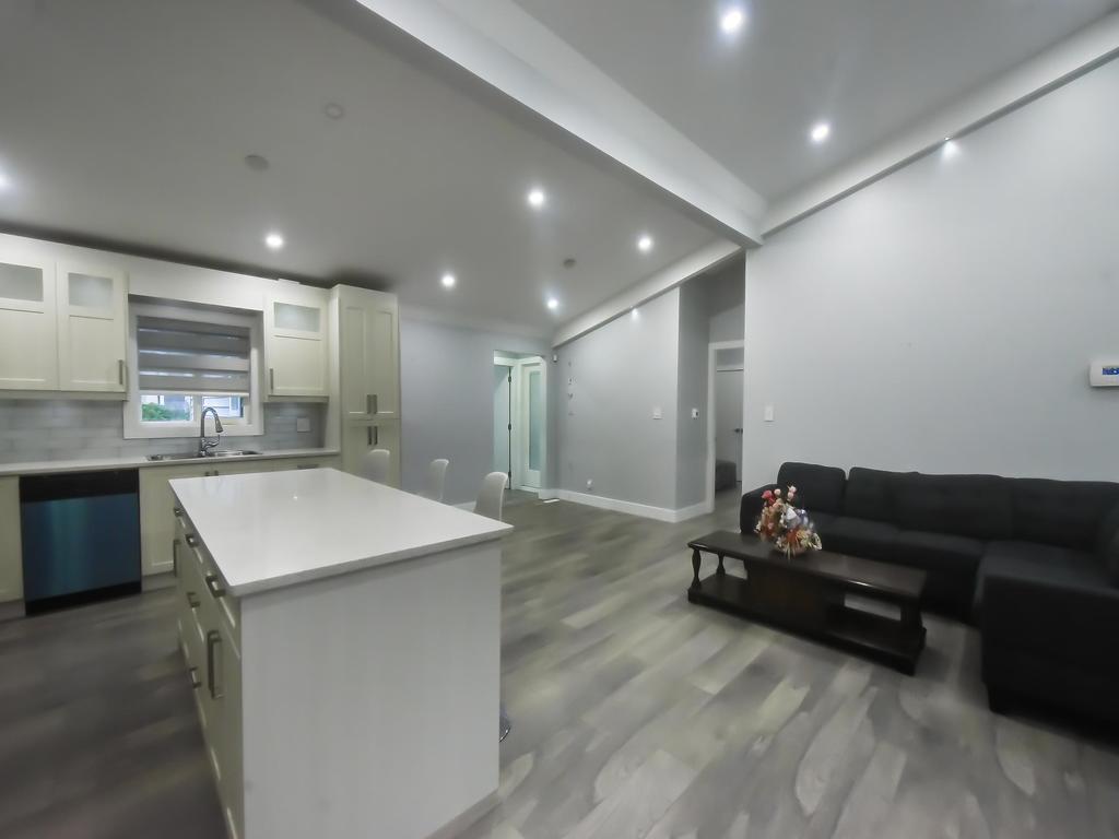 Listing Image for R3073343