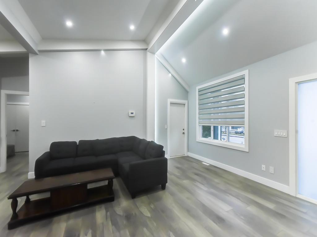 Listing Image for R3073343