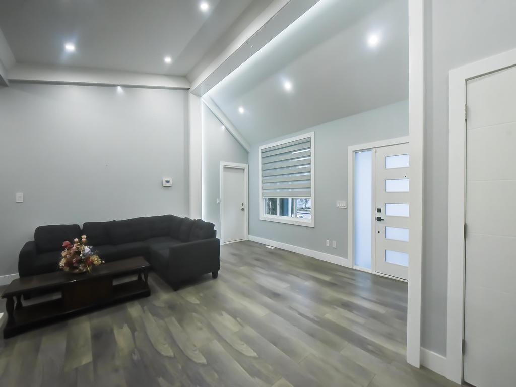 Listing Image for R3073343