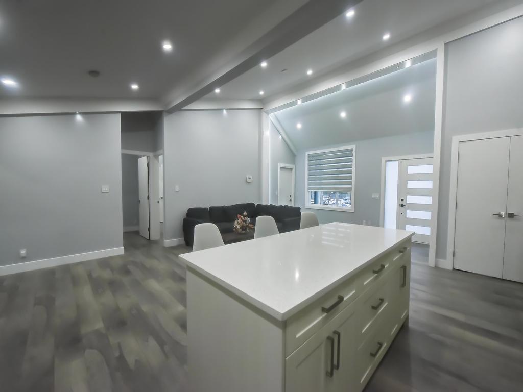 Listing Image for R3073343