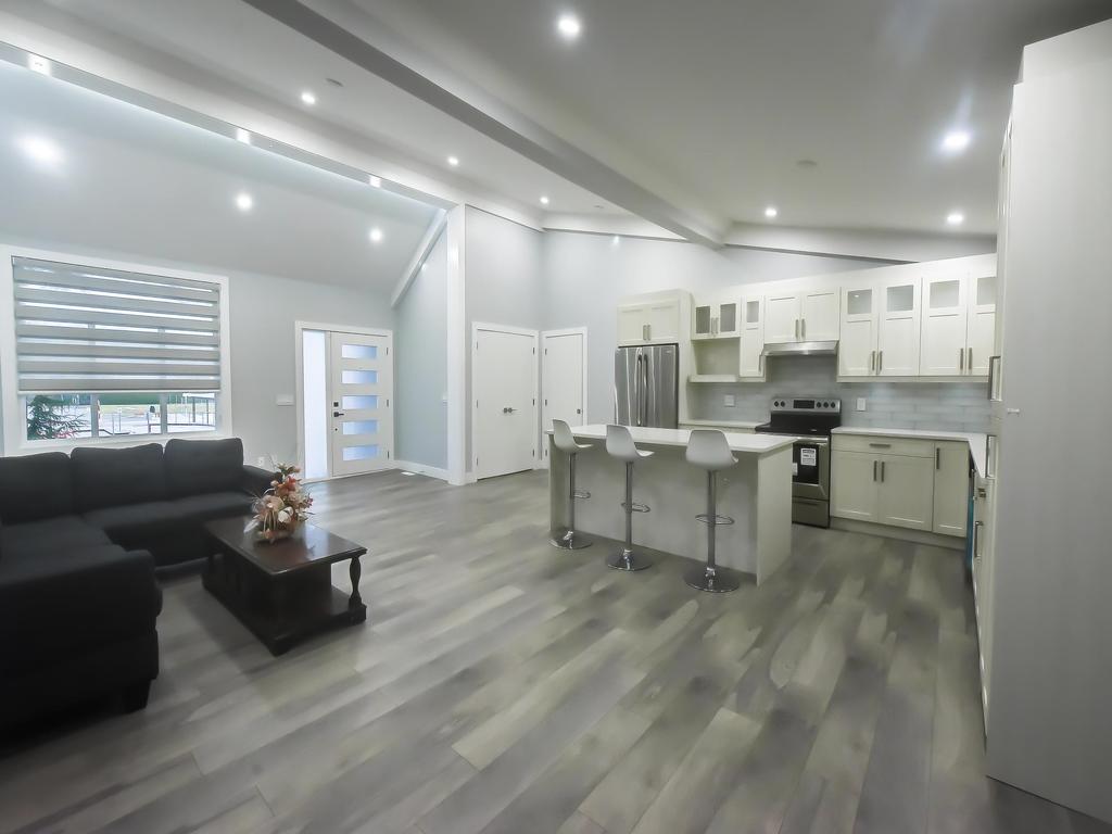 Listing Image for R3073343