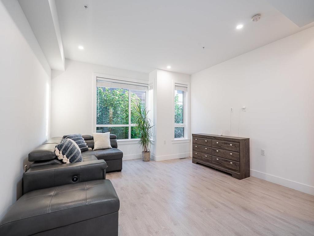 Listing Image for R3073461