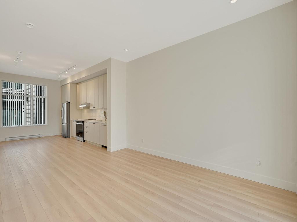 Listing Image for R3073535