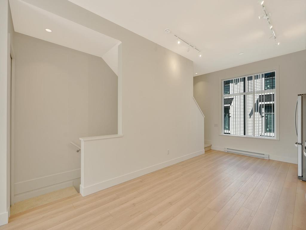 Listing Image for R3073535