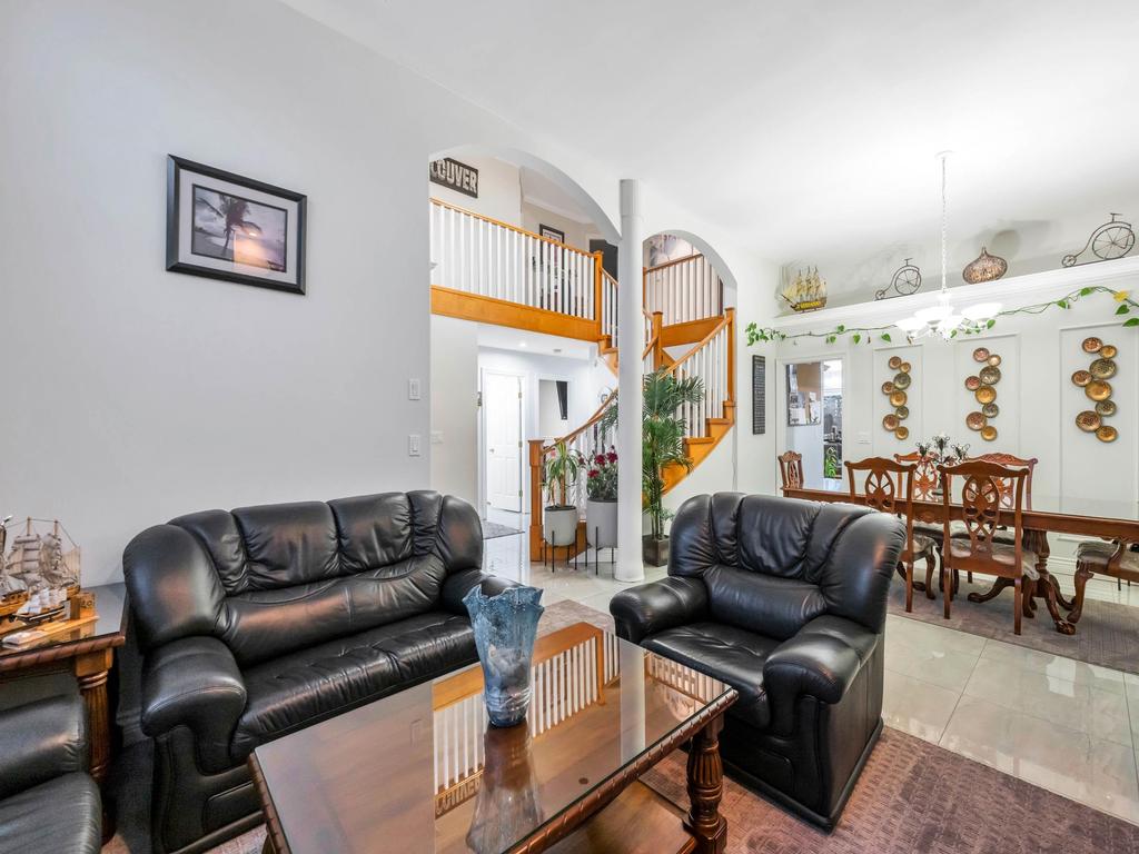 Listing Image for R3073592