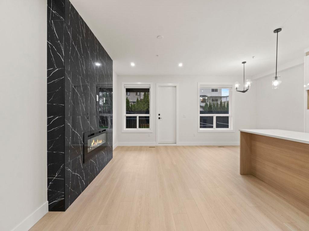 Listing Image for R3073619