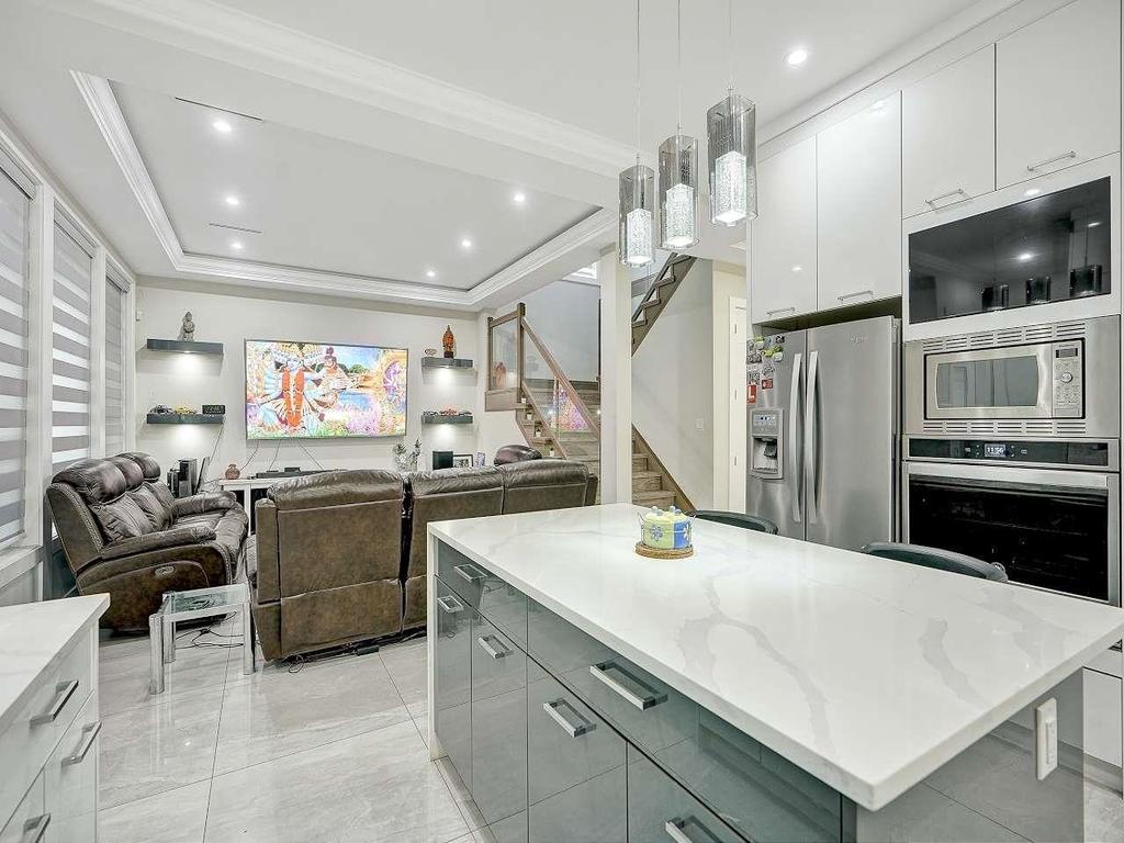 Listing Image for R3073673