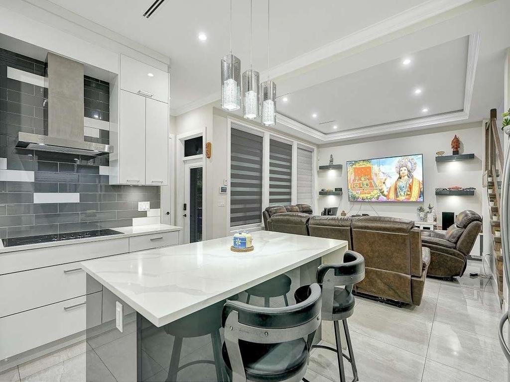 Listing Image for R3073673