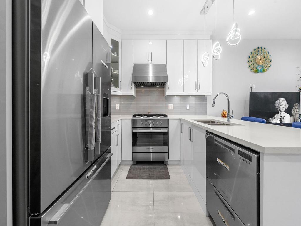 Listing Image for R3073739