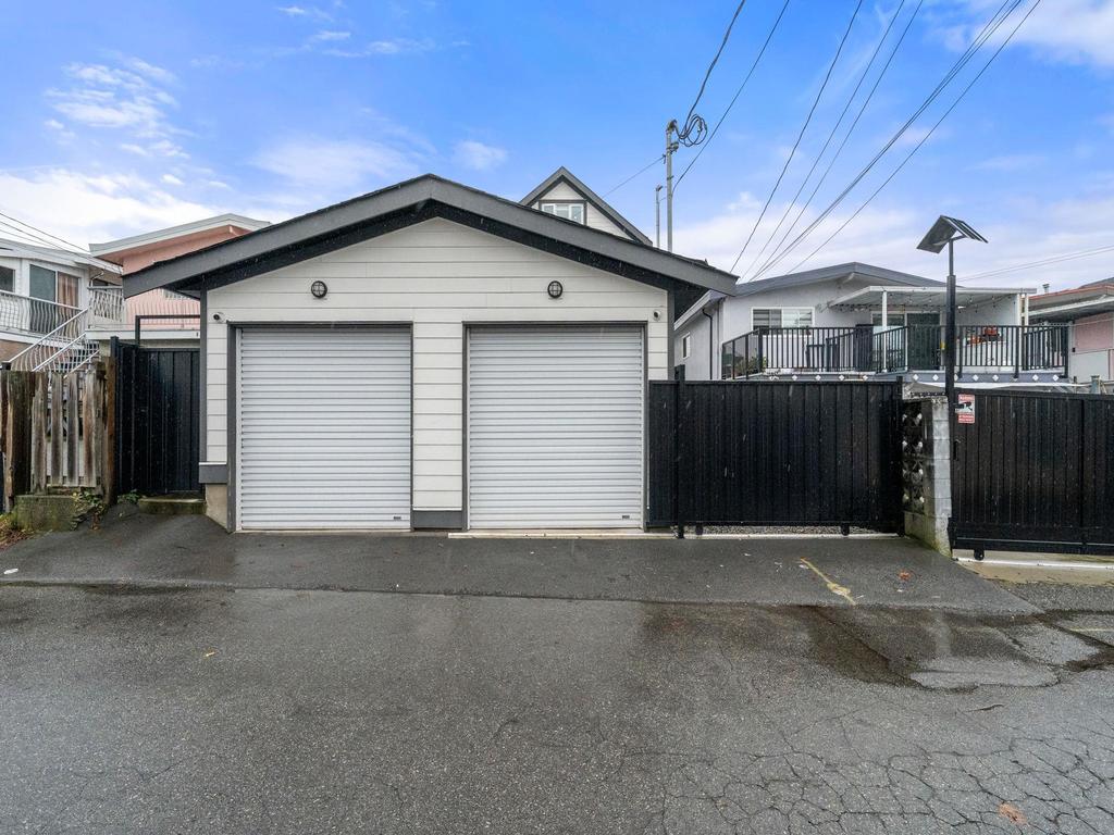Listing Image for R3073739