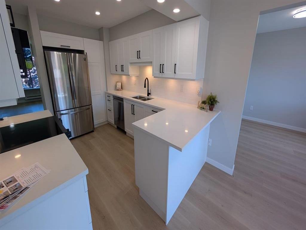 Listing Image for R3073744