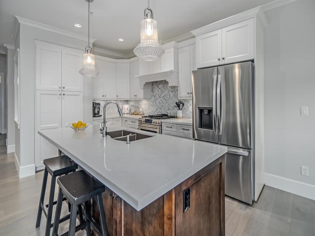 Listing Image for R3073872