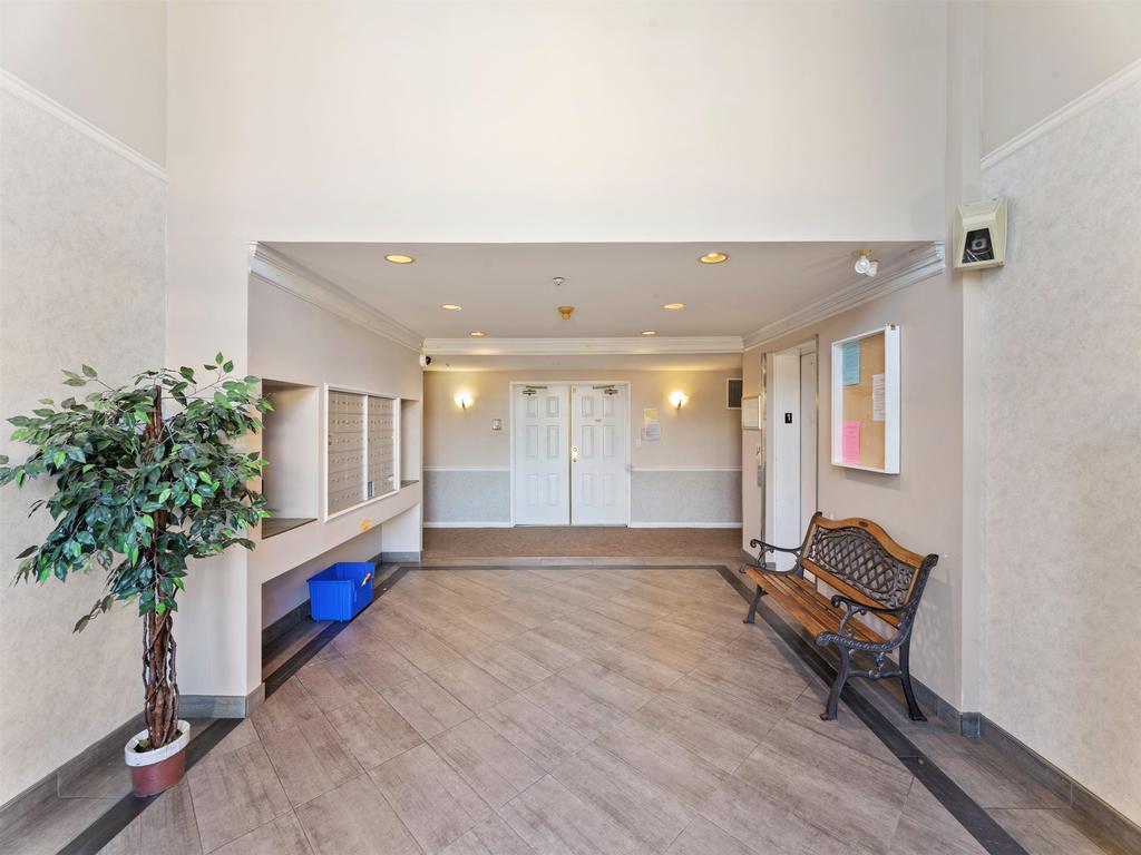 Listing Image for R3073956