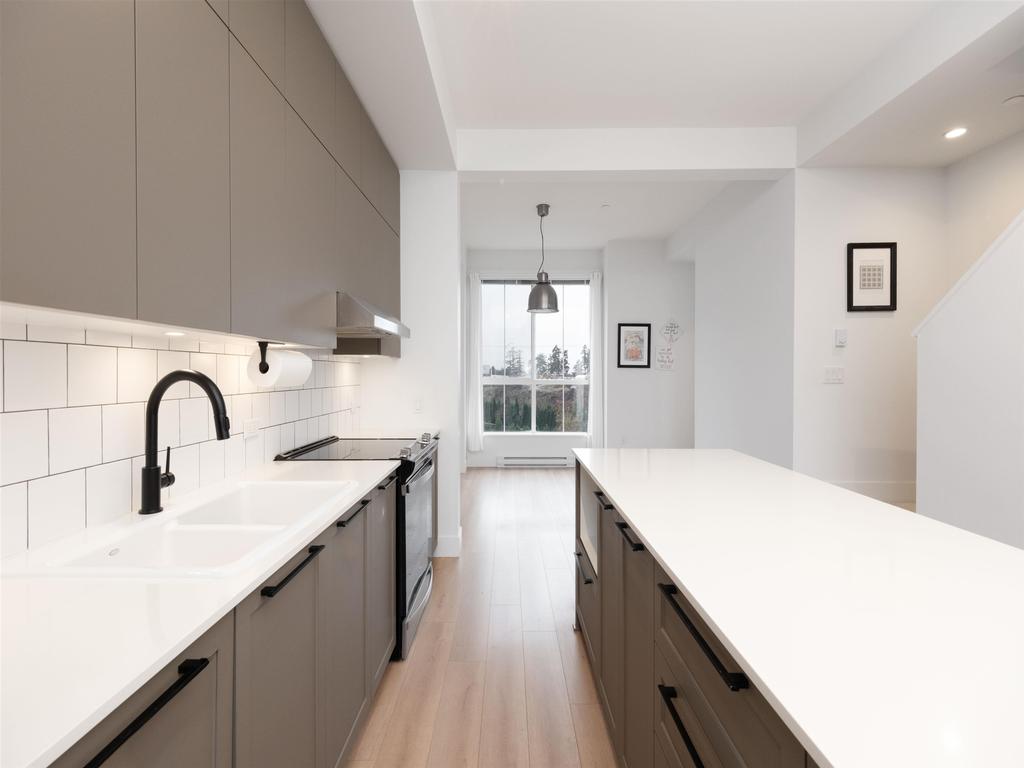 Listing Image for R3073994