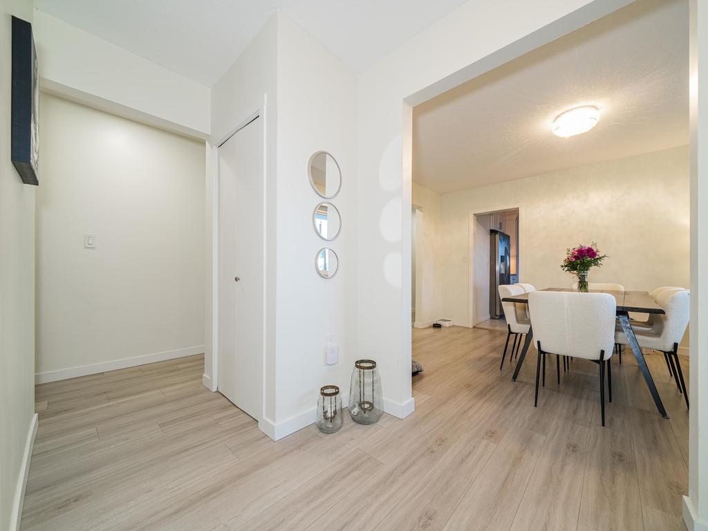 Listing Image for R3074006