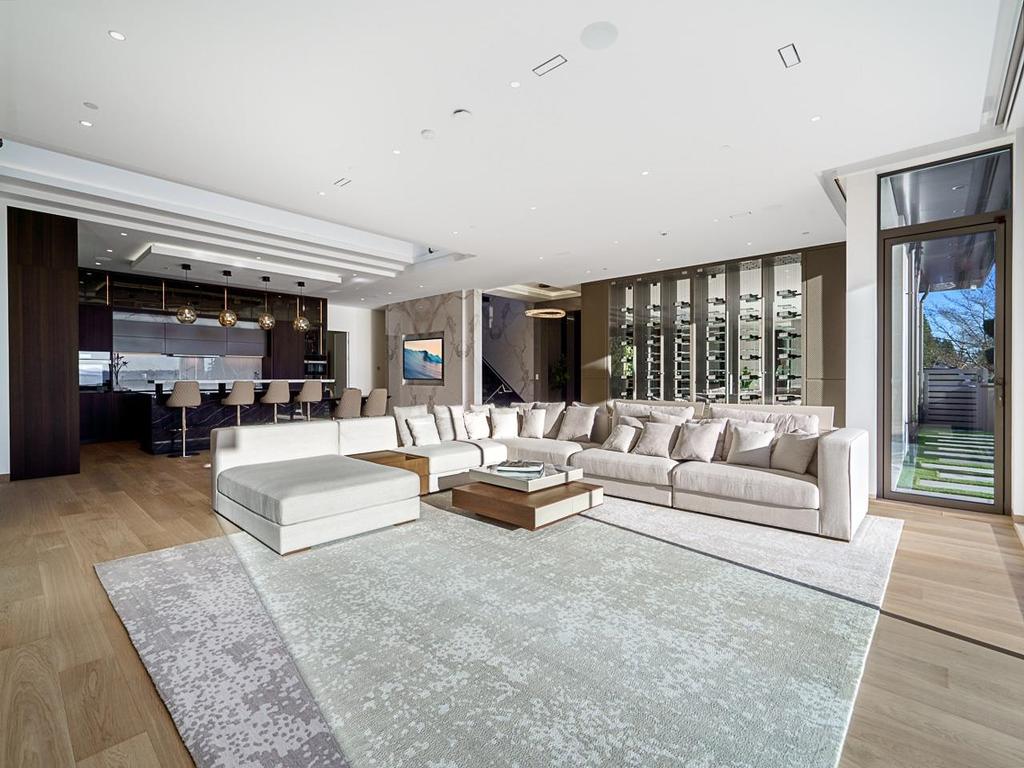 Listing Image for R3074076