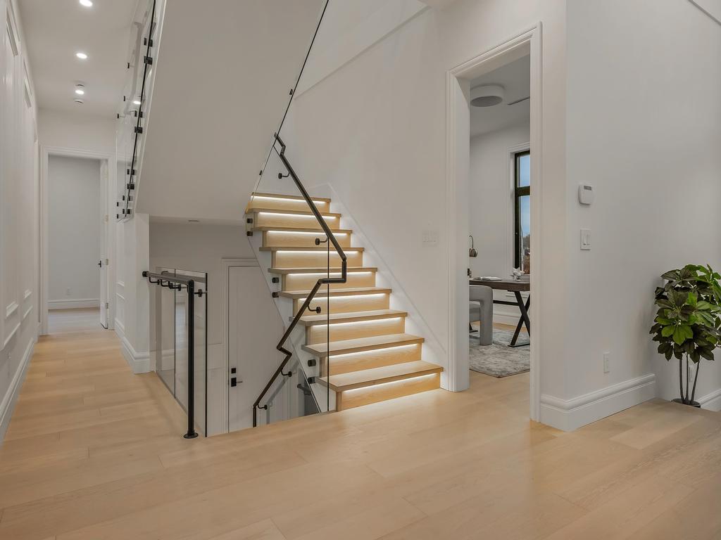 Listing Image for R3074125