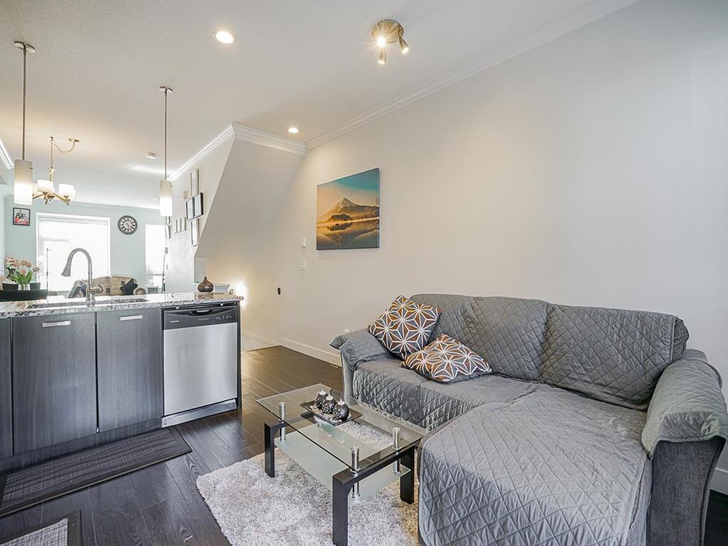 Listing Image for R3074375