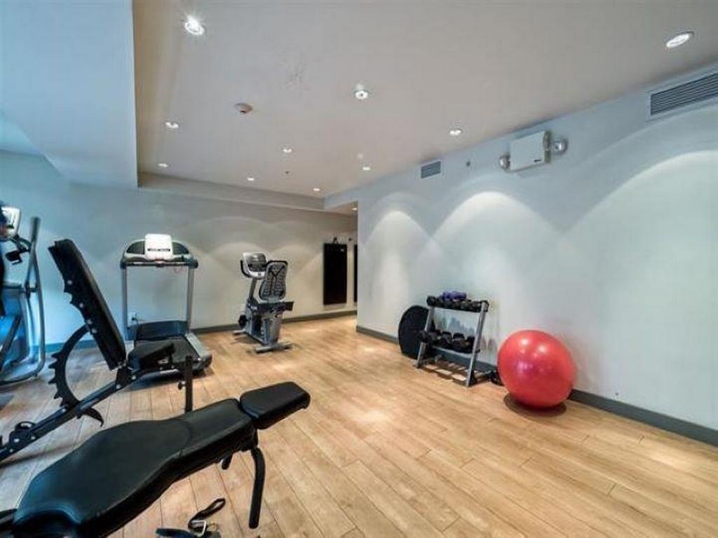 Listing Image for R3074383