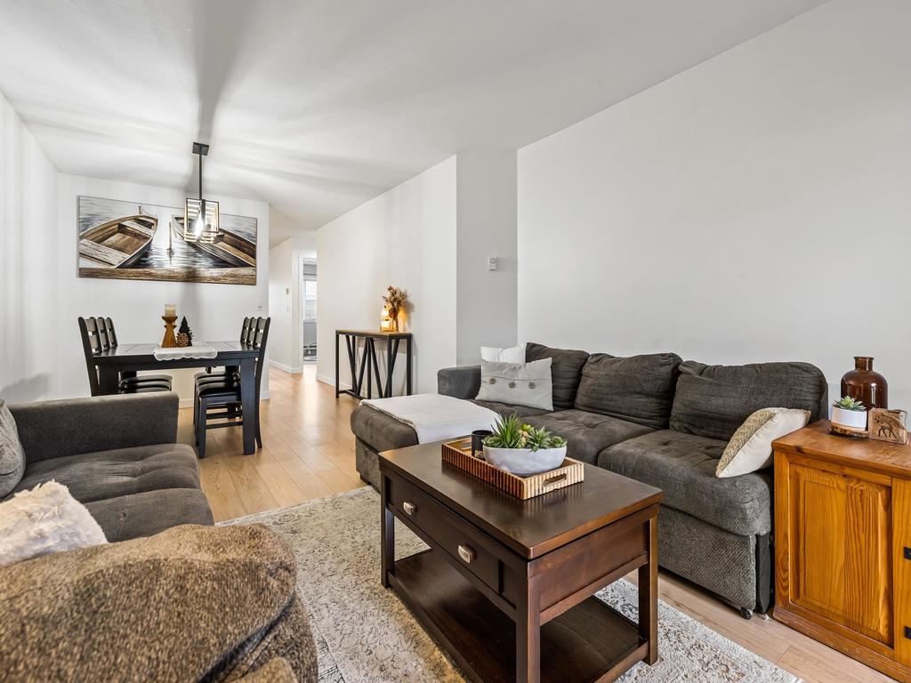 Listing Image for R3074448