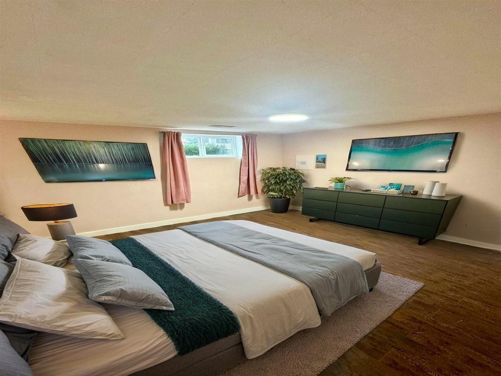 Listing Image for R3074833