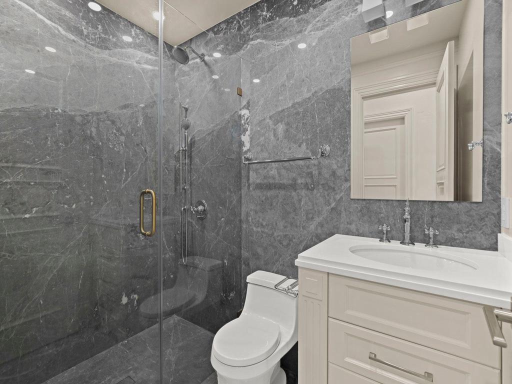 Listing Image for R3074835