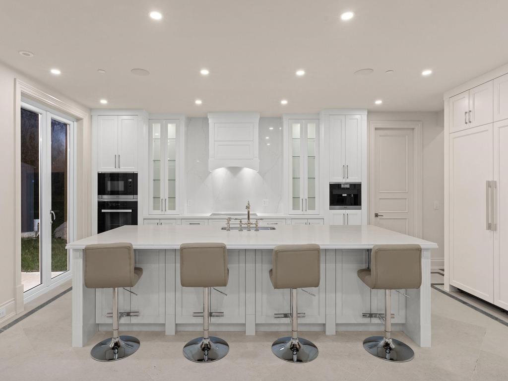 Listing Image for R3074835