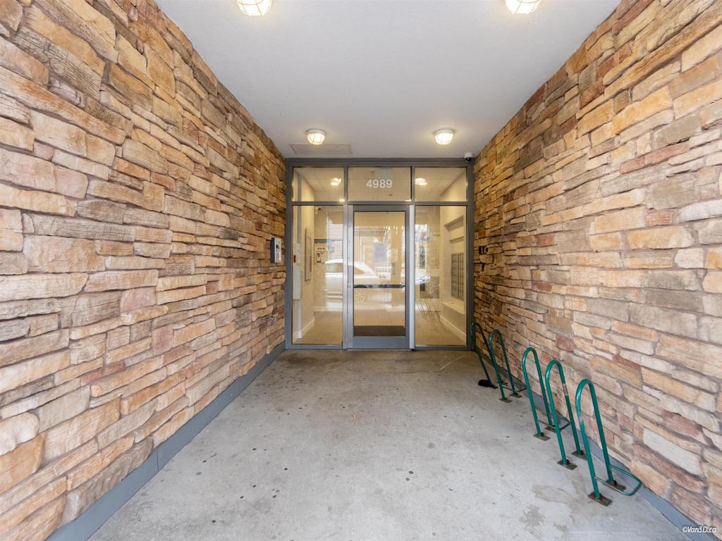 Listing Image for R3074860