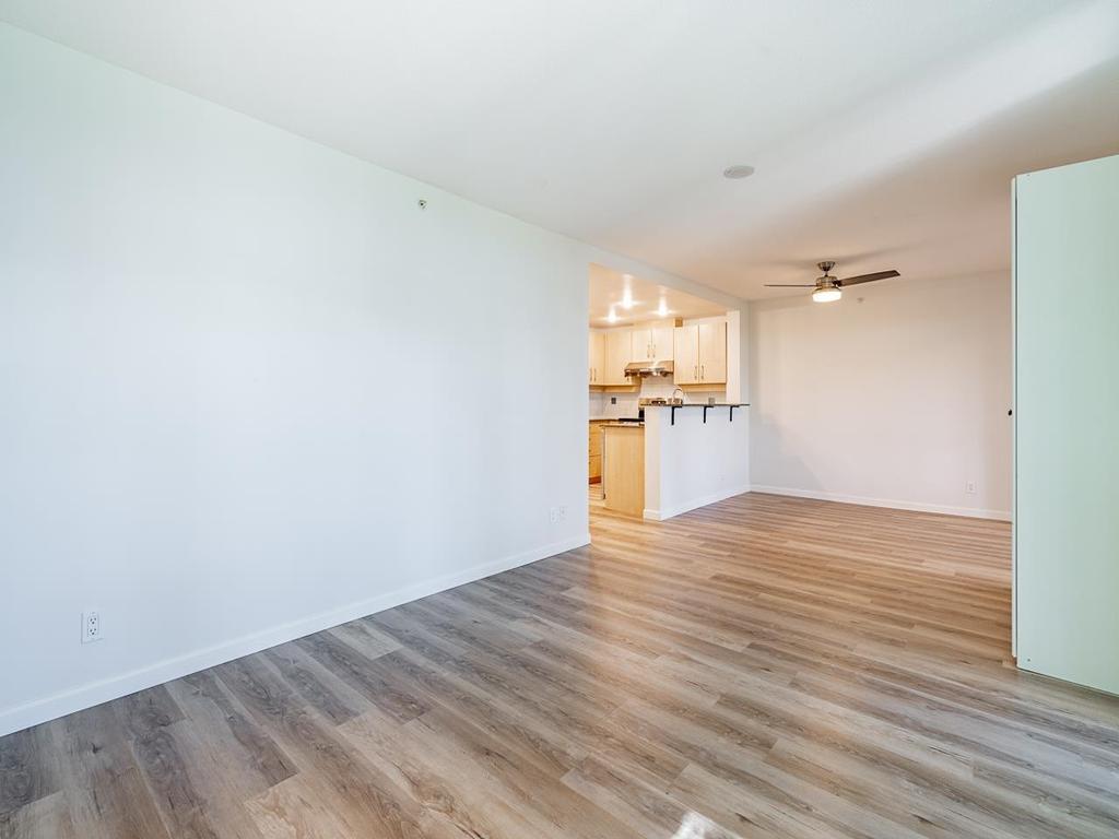 Listing Image for R3075032