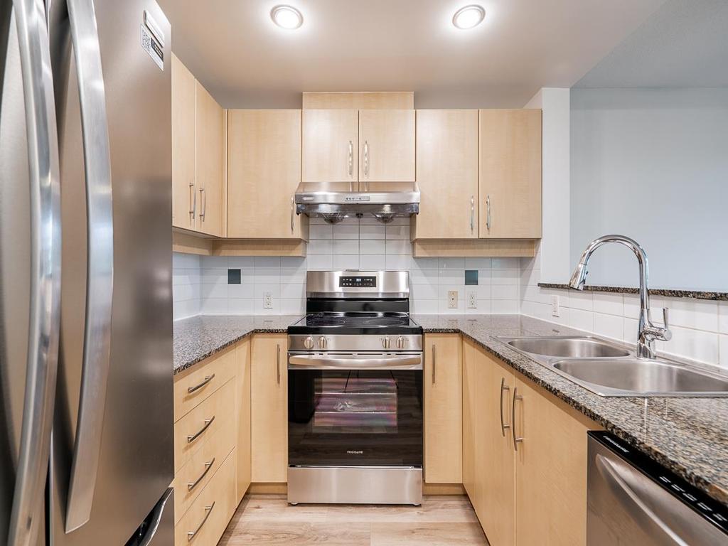 Listing Image for R3075032