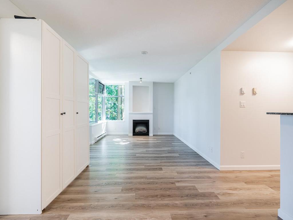 Listing Image for R3075032