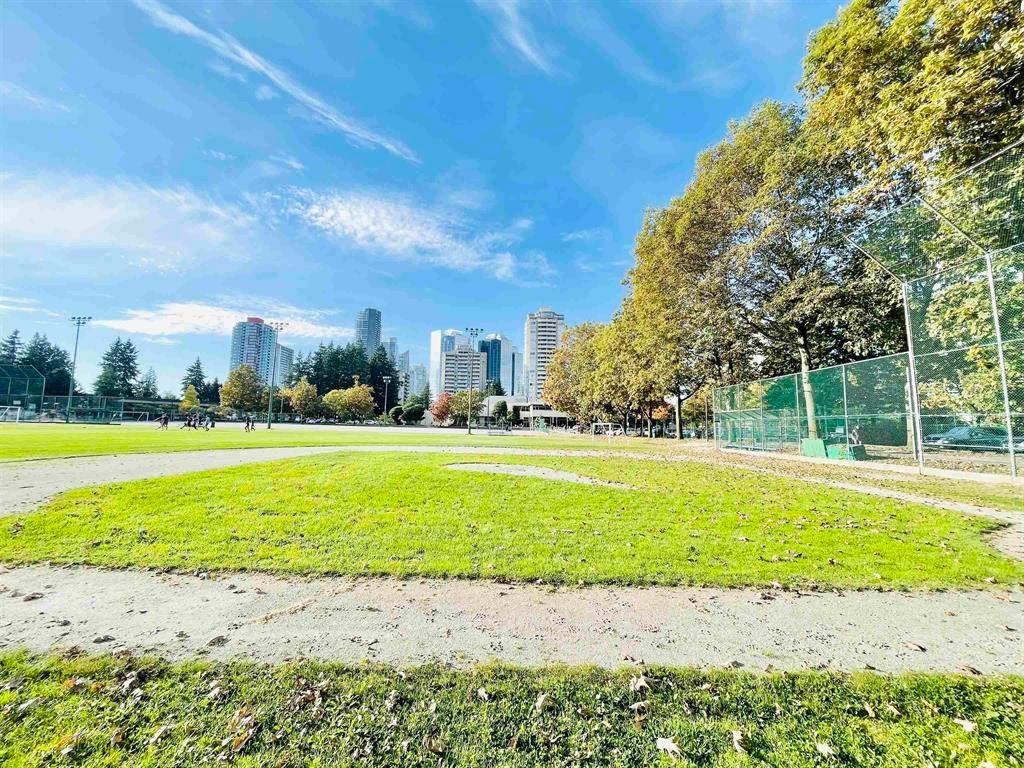 Listing Image for R3075528