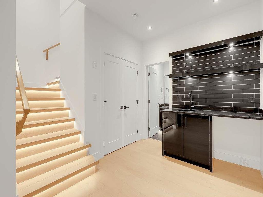 Listing Image for R3075592